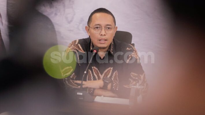 Dua Faktor di Balik Pengunduran Diri Hasan Nasbi