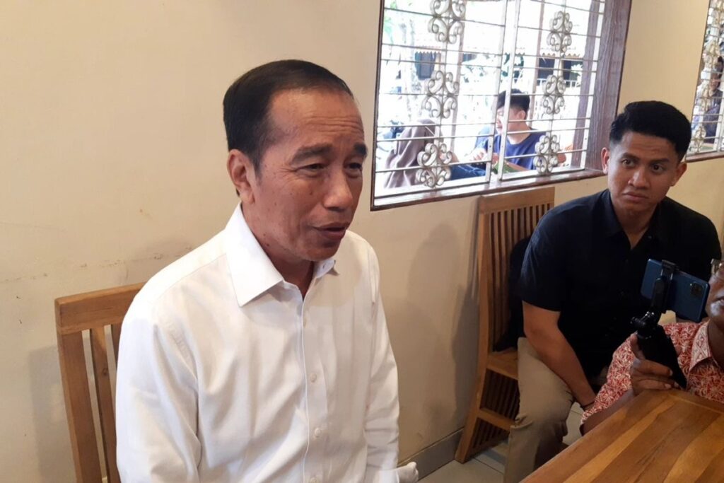 Jokowi dan Kaesang Masuk Bursa, Ada Laga Bapak Vs Anak di Pemilihan Ketum PSI?