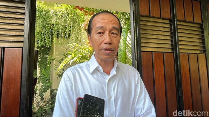 Menerka Peluang Jokowi Maju Jadi Ketum PSI