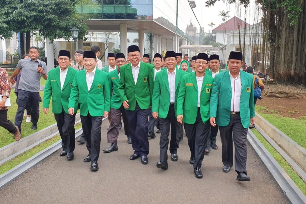 Soal Ketum PPP, Pengamat- Mau Tak Mau Butuh Naturalisasi PolitikSoal Ketum PPP, Pengamat- Mau Tak Mau Butuh Naturalisasi Politik
