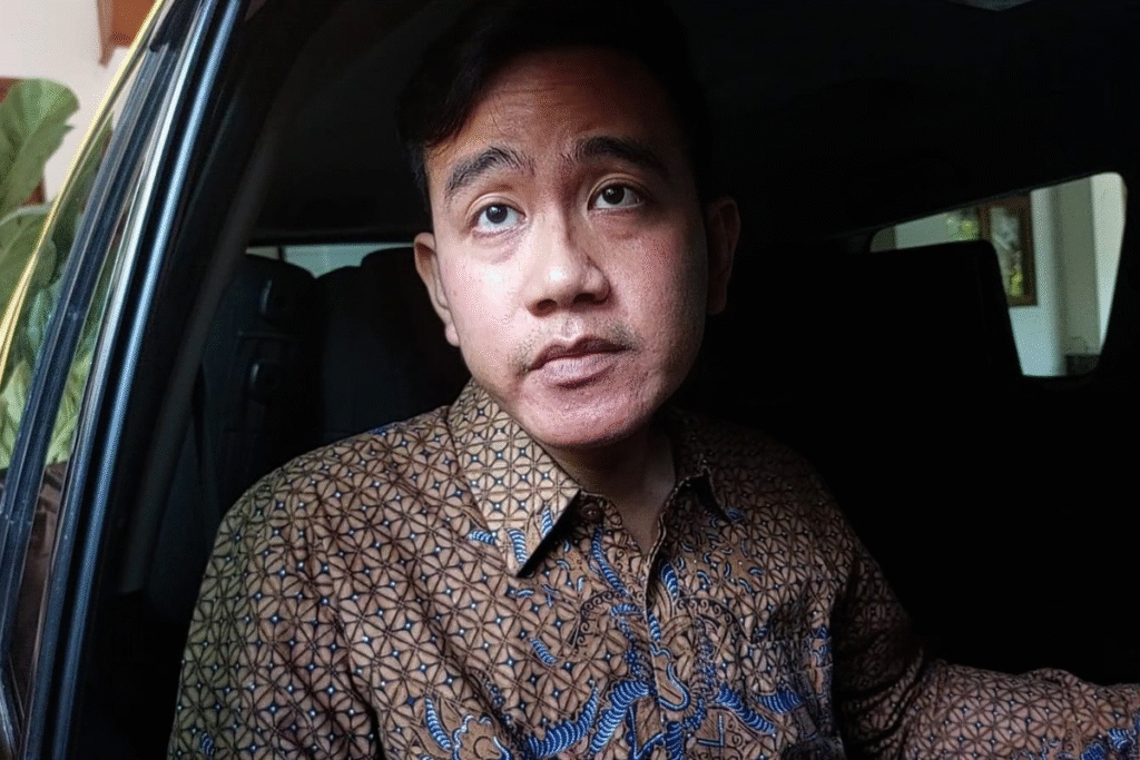Di Balik Usul Pemakzulan Gibran, Upaya Pisahkan Keluarga Solo dengan Hambalang, Analisis Pakar