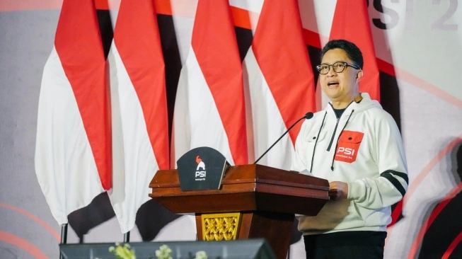 Simbiosis Mutualisme Jokowi dan PSI- Siapa Sebenarnya yang Lebih Butuh Siapa?