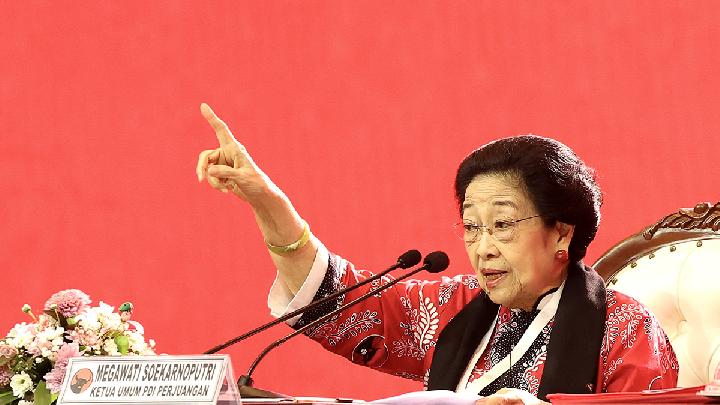 Mengapa PDIP Memutuskan Berada di Luar Pemerintahan Prabowo