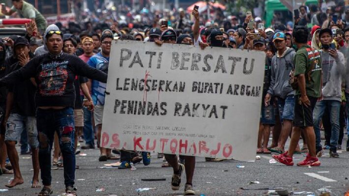 Unjuk Rasa Warga Pati Akibat Kenaikan Pajak 'Gila-gilaan' Menjalar ke Cirebon dan Bone