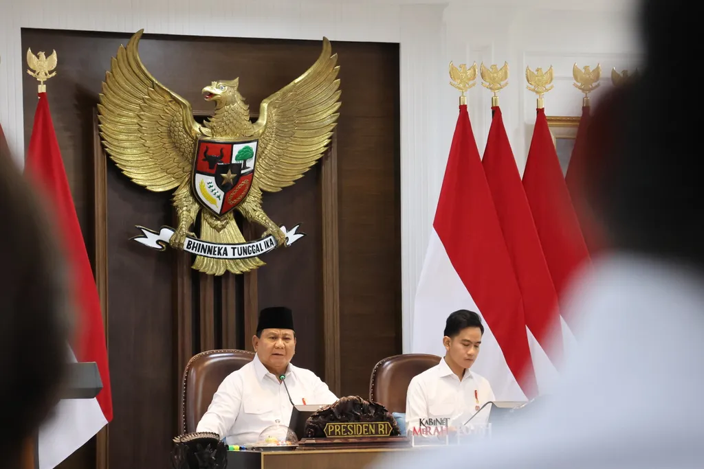 ”Reshuffle” Momentum Menumbuhkan Optimisme Publik