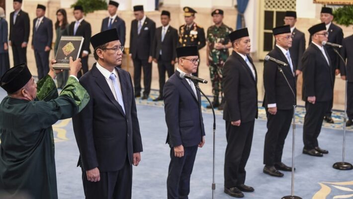 Reshuffle Perdana Prabowo- Evaluasi Menteri & Dimensi Politik