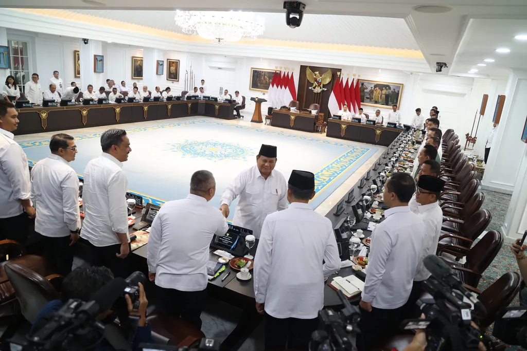 Jumlah Pembantu Presiden Makin Banyak, Bagaimana Efektivitasnya?