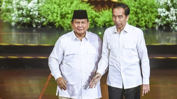 Membaca Kepentingan Politik di Balik Pertemuan Prabowo-Jokowi