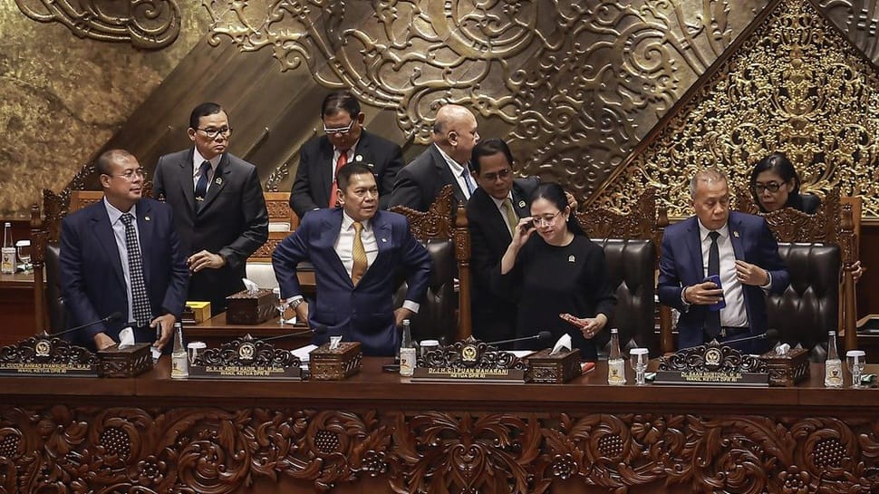 Mengapa Golkar Belum Proses Ganti Adies Kadir di Pimpinan DPR?