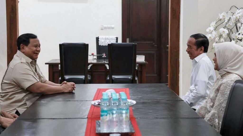 Setahun Prabowo dan Relasi Politik dengan Jokowi
