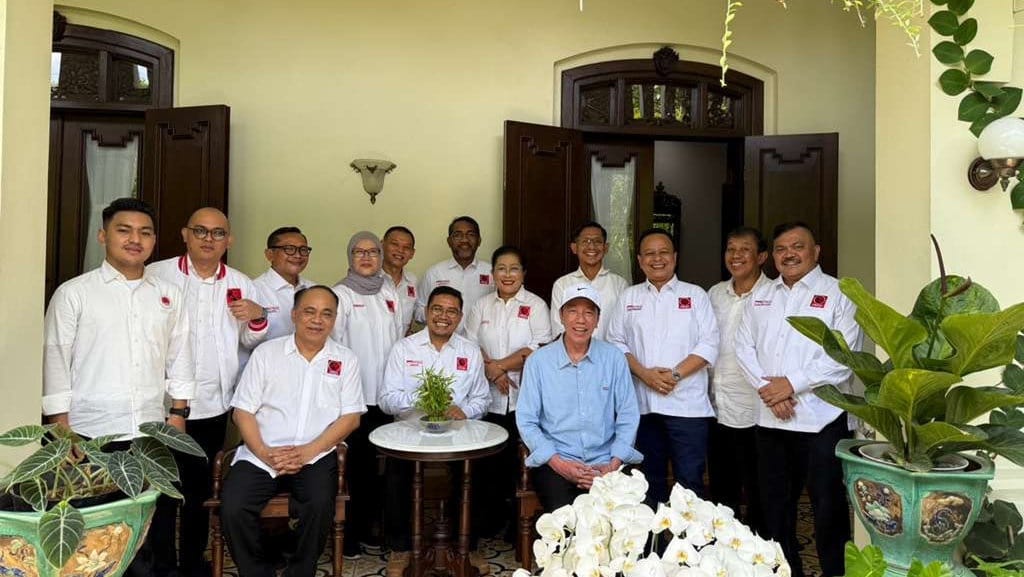 Eksodus Relawan Jokowi dan Siasat Bertahan di Lingkar Kekuasaan