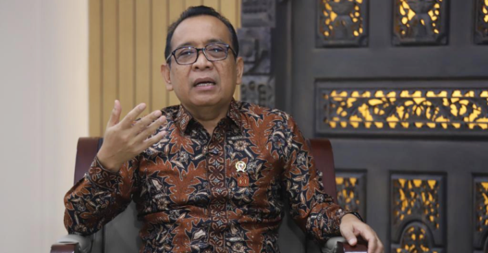 Diisukan Mundur, Pratikno: Nggak!