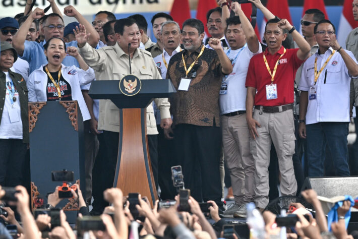 Prabowo woos labors with populist policies, cabinet pick