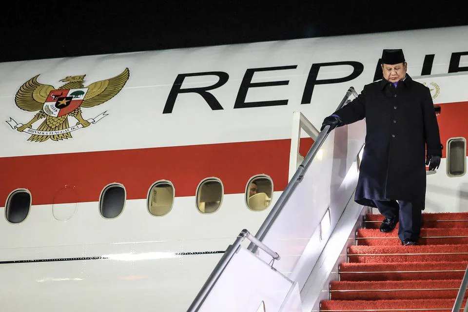 Penggunaan Dana Pribadi Prabowo untuk Lawatan Luar Negeri Tuai Sorotan