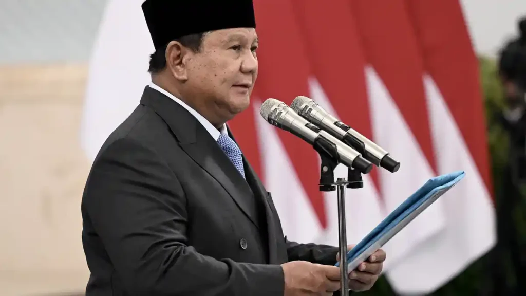 Pengamat Dorong Prabowo Reshuffle Total Kabinet dan Perbaiki Gaya Komunikasi