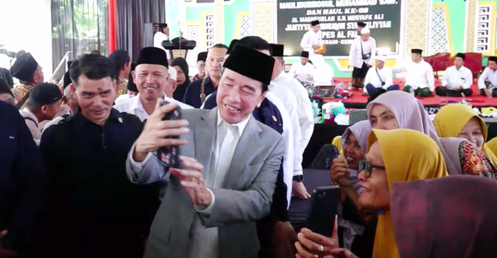 Jokowi Peringati Maulid Nabi Di Kebumen, Gunakan Kekuasaan Dengan Bijaksana