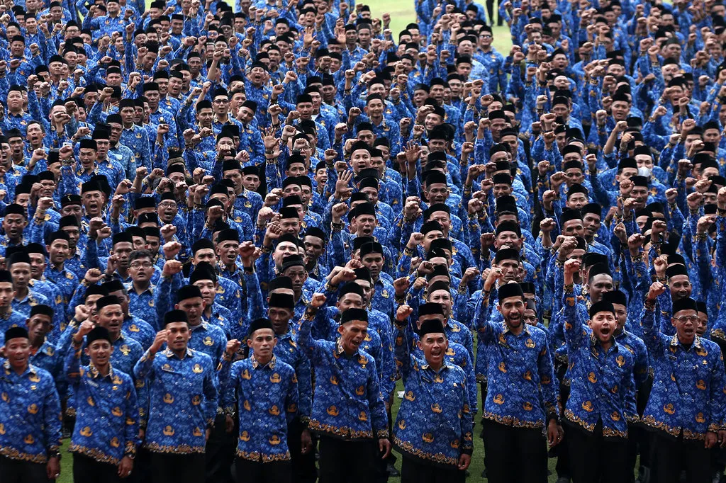 Pegawai Pemerintah dengan Perjanjian Kerja (PPPK)