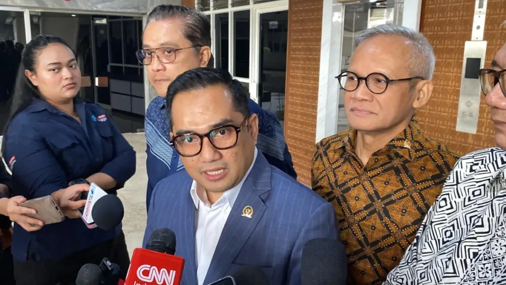 Muhammad Rifqinizamy Karsayuda