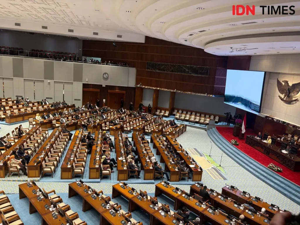 Rapat paripurna DPR RI