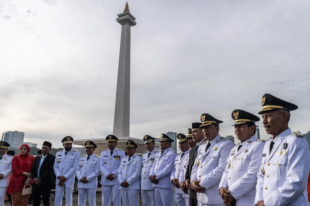 Sejumlah kepala daerah terpilih di Lapangan Silang Monas
