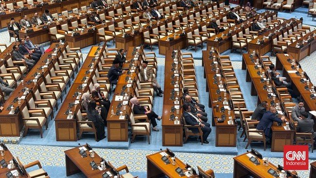 Untung-Rugi Ambang Batas Parlemen 5 Persen